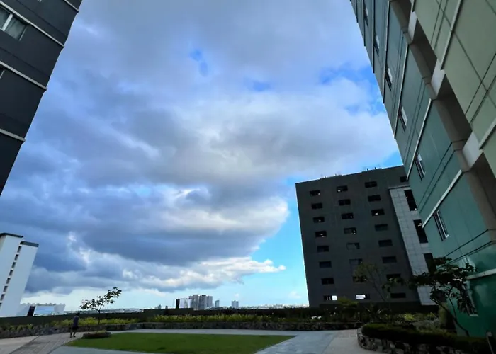 Near Ayala Bloc - Avida Riala It Park Cebu Stadt