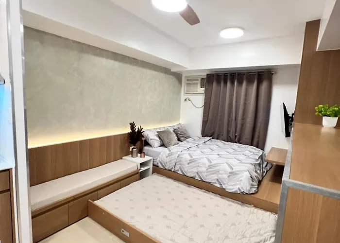 Near Ayala Bloc - Avida Riala It Park Aparthotel